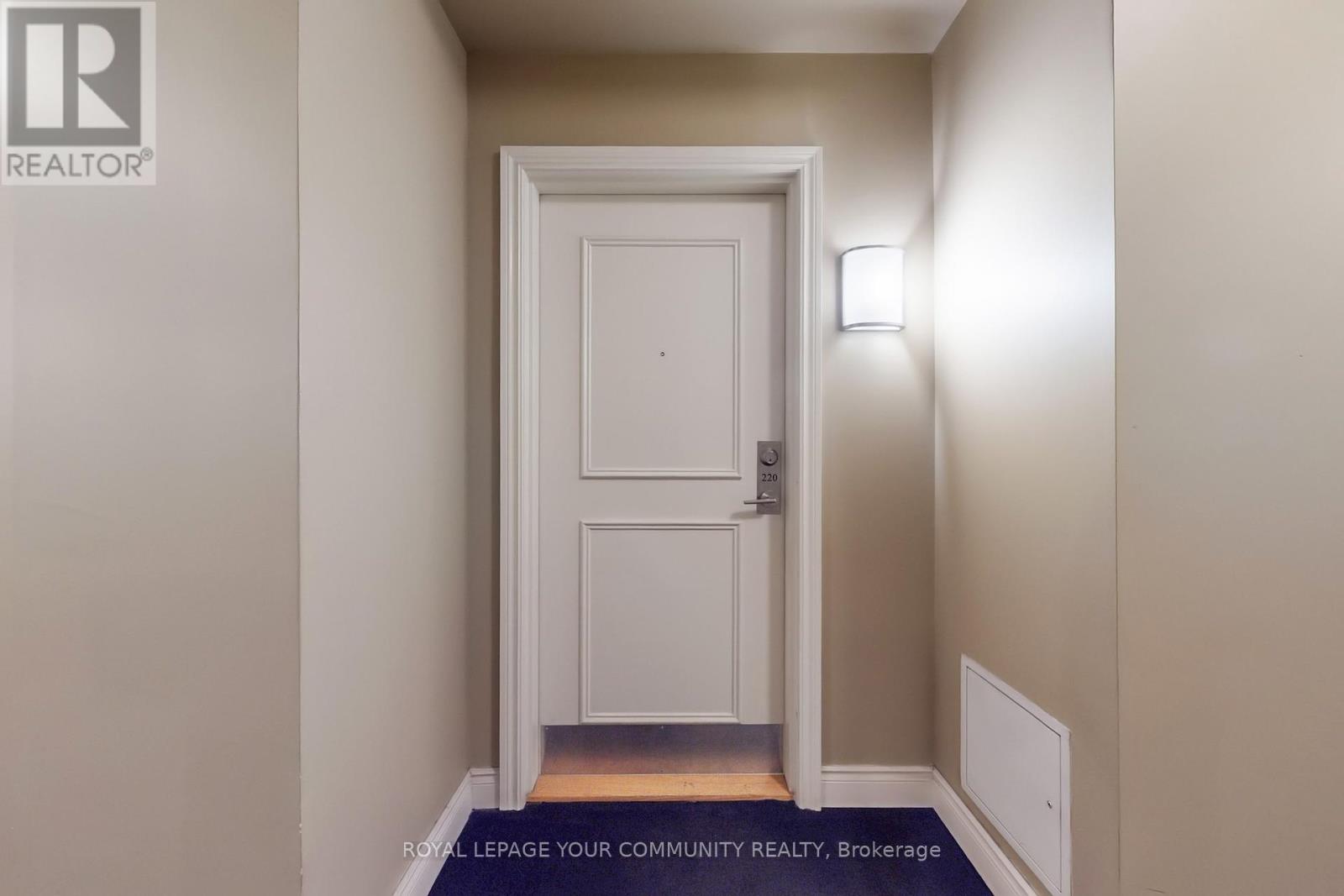 220 - 10211 Keele Street, Vaughan (Maple), Ontario  L6A 4R7 - Photo 2 - N12398706