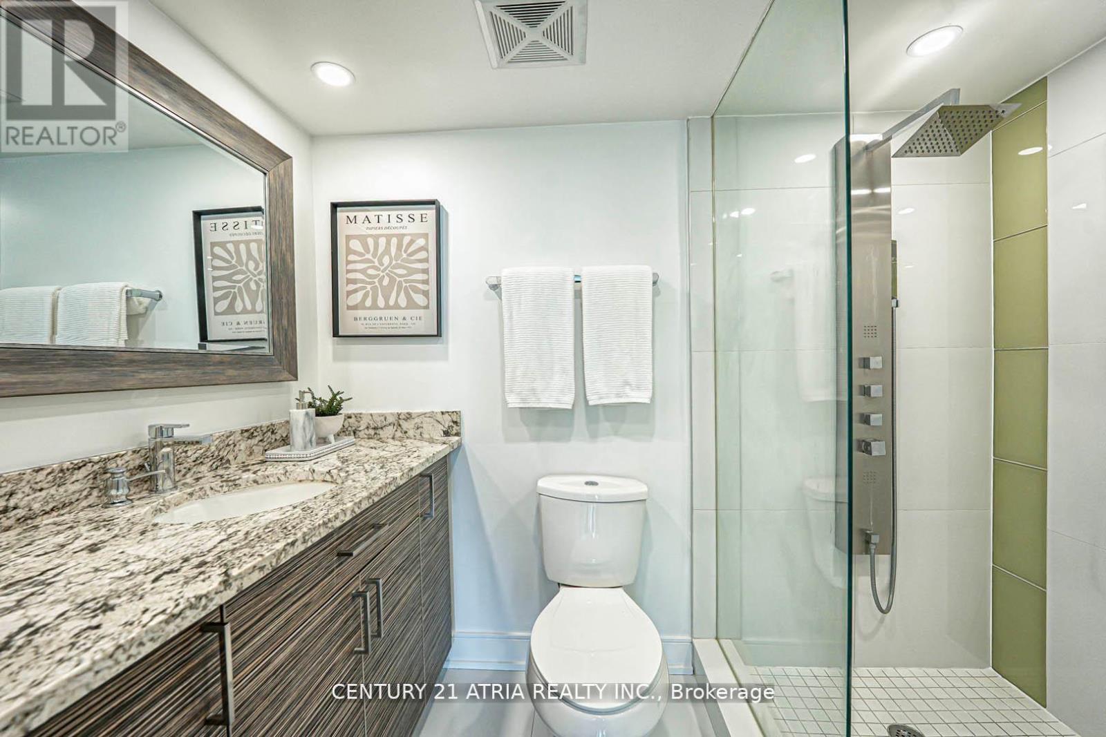 206 - 350 Webb Drive, Mississauga, Ontario  L5B 3N6 - Photo 17 - W12398696
