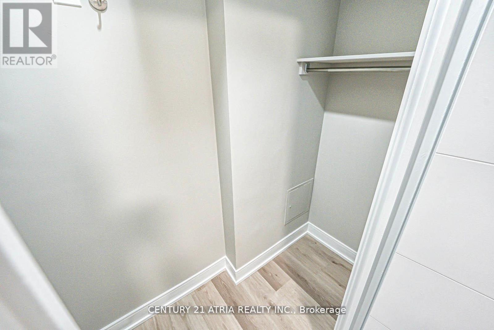 206 - 350 Webb Drive, Mississauga, Ontario  L5B 3N6 - Photo 27 - W12398696
