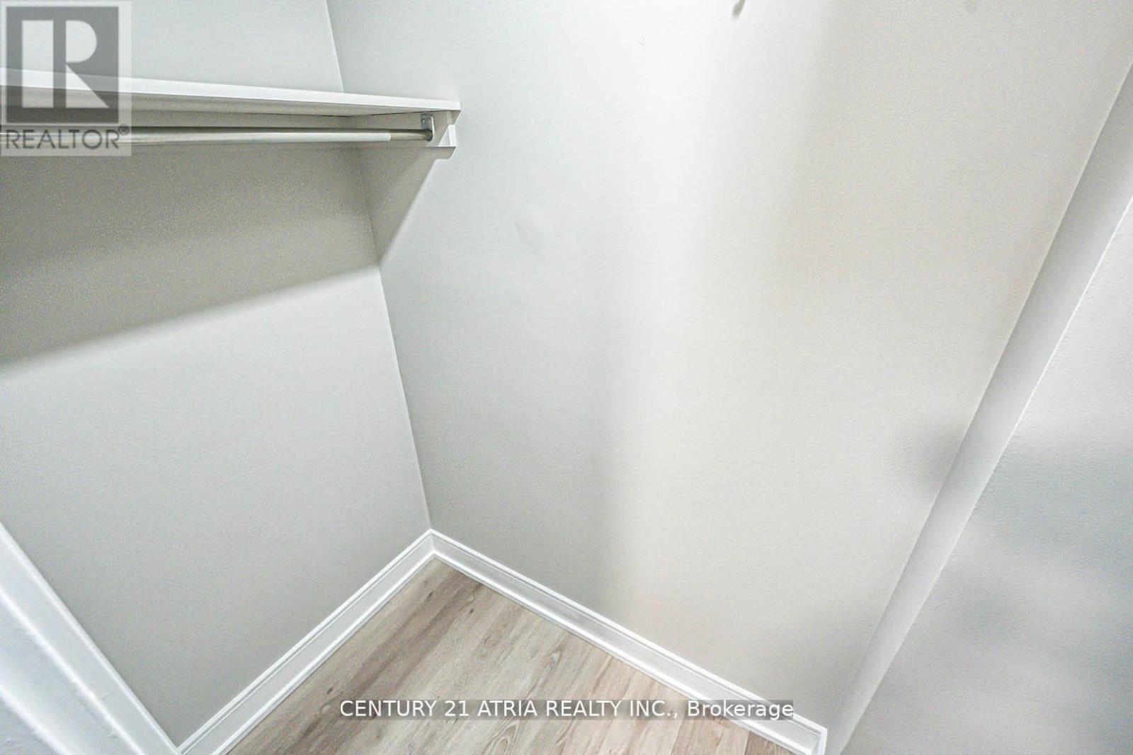 206 - 350 Webb Drive, Mississauga, Ontario  L5B 3N6 - Photo 28 - W12398696