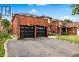 82 FLOWERTOWN AVENUE, Brampton, Ontario