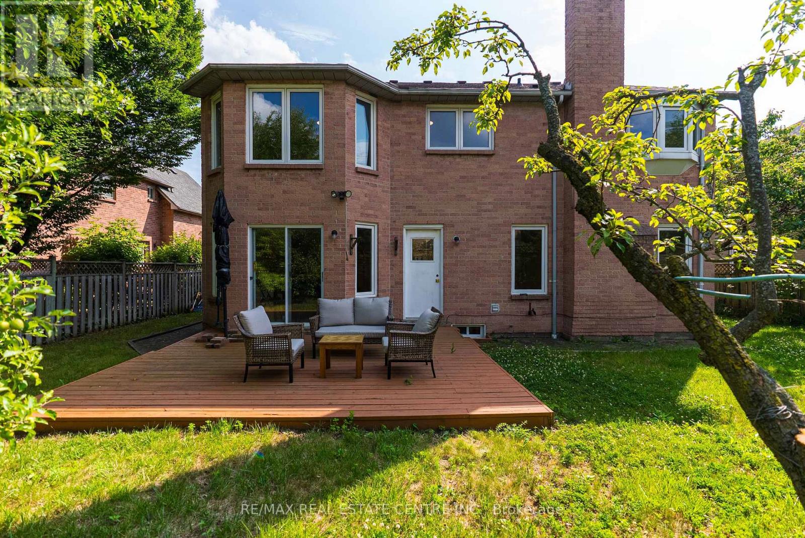 4623 Hewicks Lane, Mississauga, Ontario  L5M 3L8 - Photo 39 - W12398715