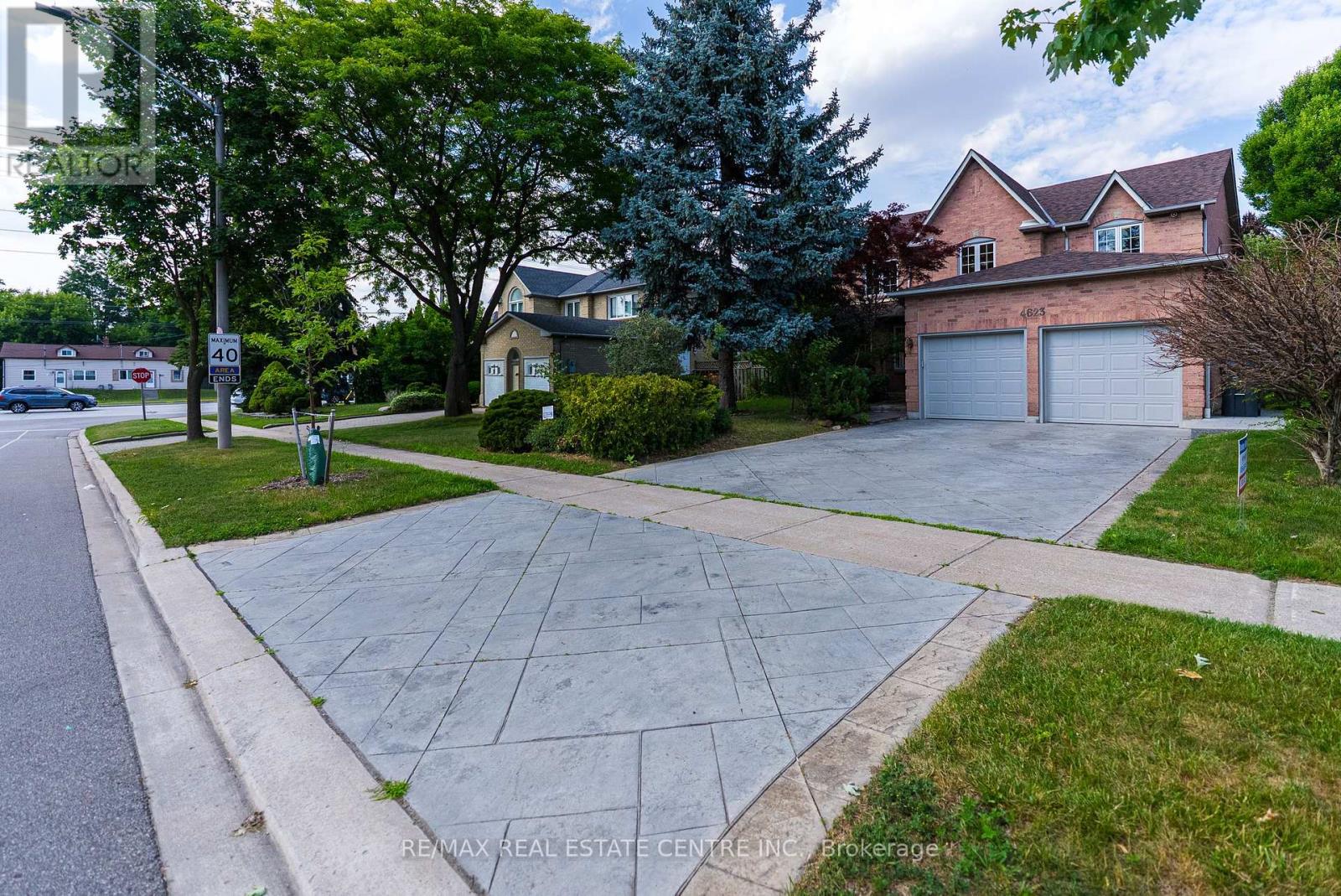 4623 Hewicks Lane, Mississauga, Ontario  L5M 3L8 - Photo 47 - W12398715