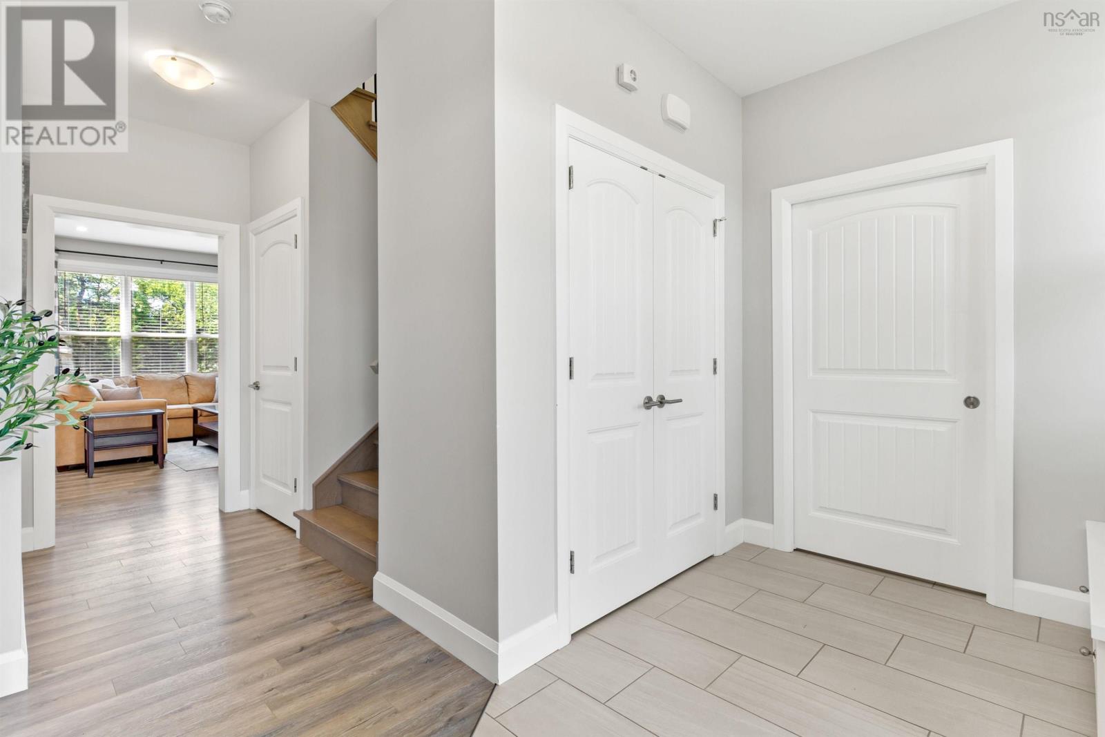 Property at 379 Meadow View Way image 4