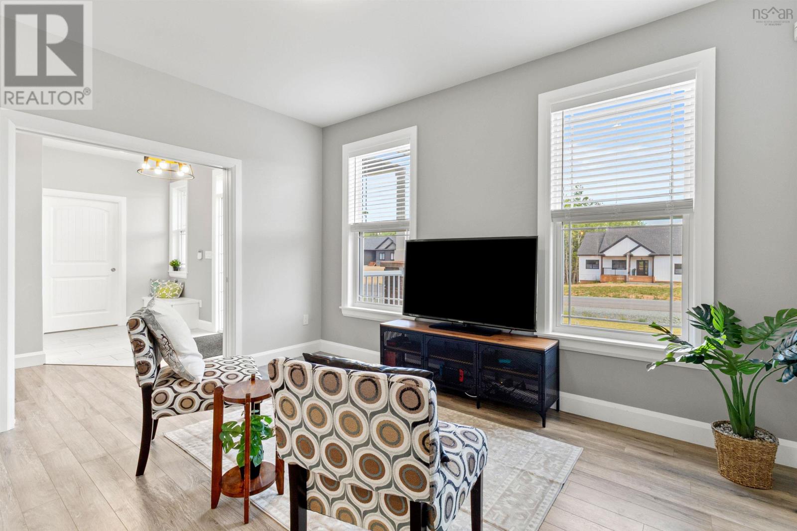 Property at 379 Meadow View Way image 5