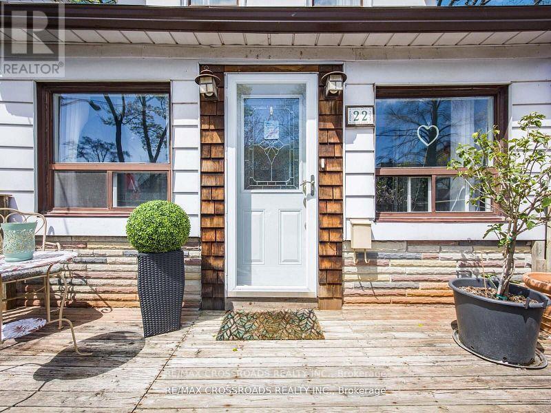 22 Ivy Avenue, Toronto, Ontario  M4L 2H7 - Photo 27 - E12267586