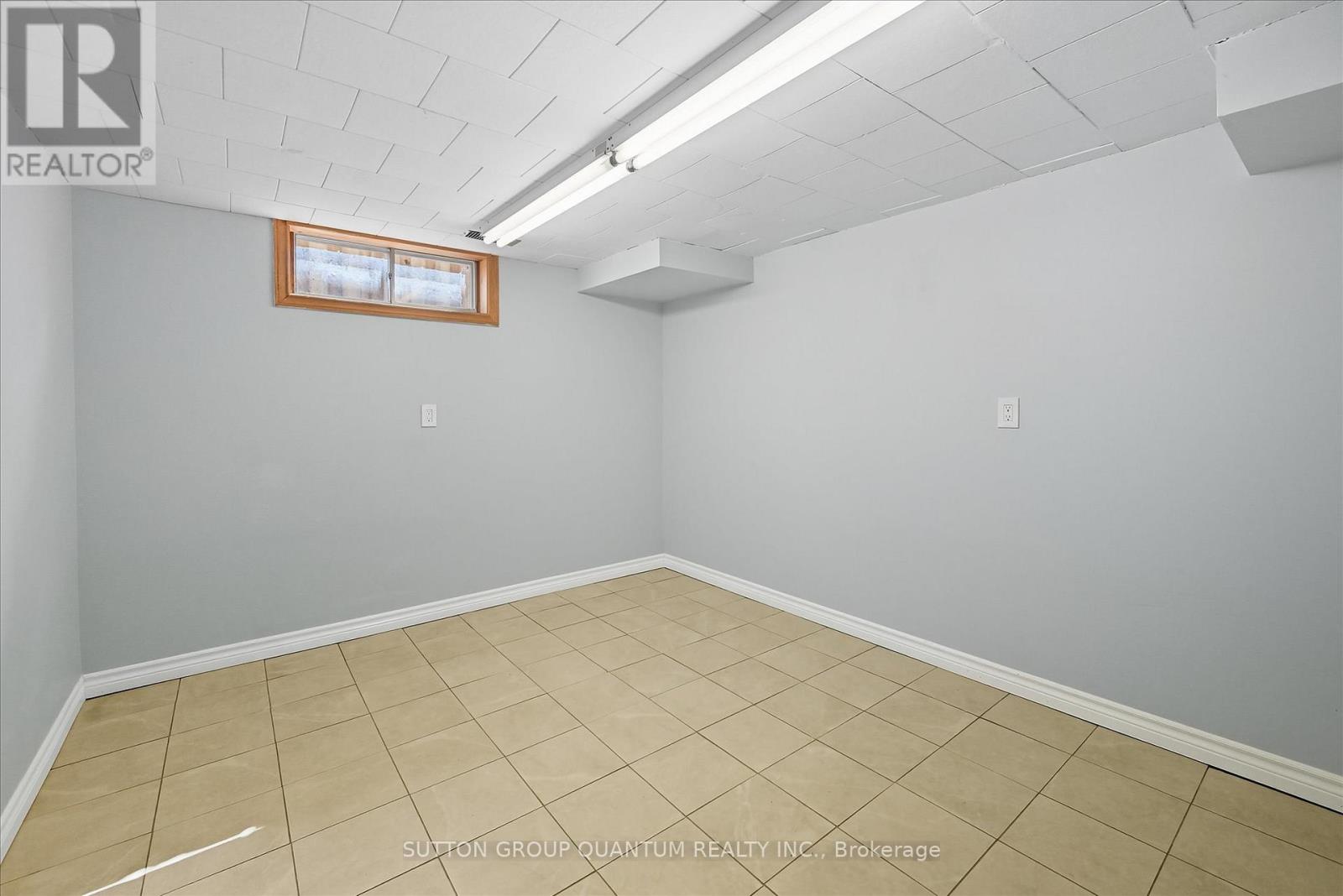 729 Winston Road, Grimsby, Ontario  L3M 4E8 - Photo 31 - X12398703