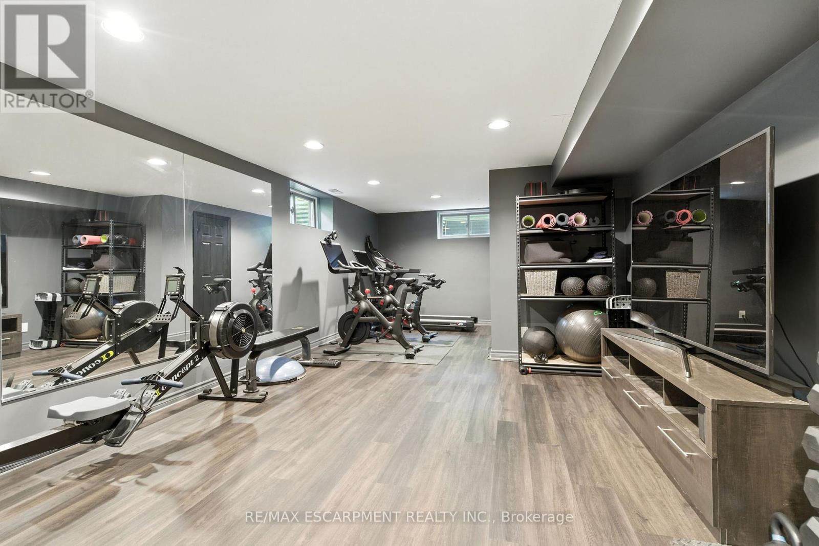 26 Parkshore Place, Hamilton, Ontario  L0R 1H1 - Photo 39 - X12398725