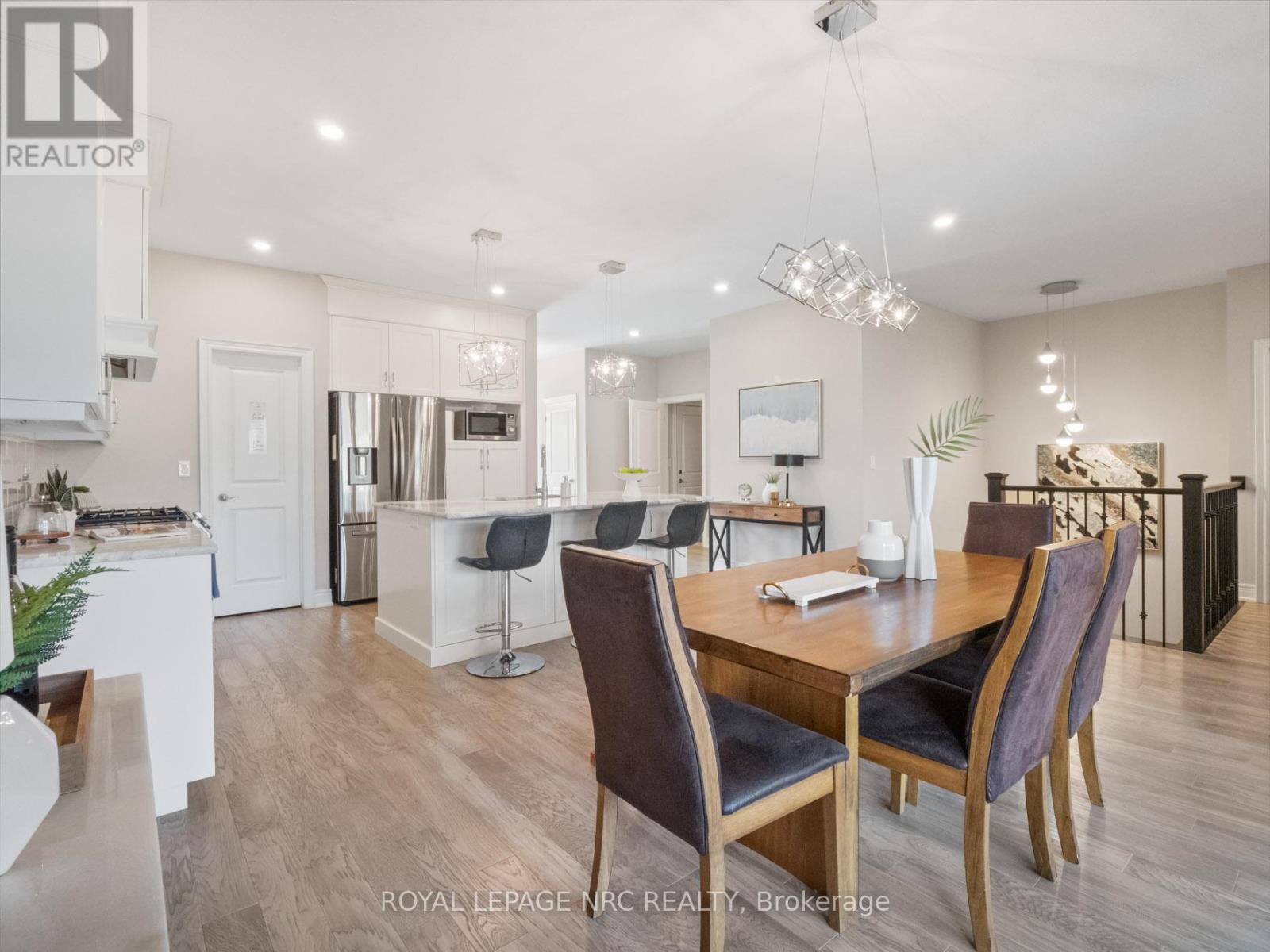 110 North Valley Drive, Welland (N. Welland), Ontario  L3C 7B6 - Photo 16 - X12398762