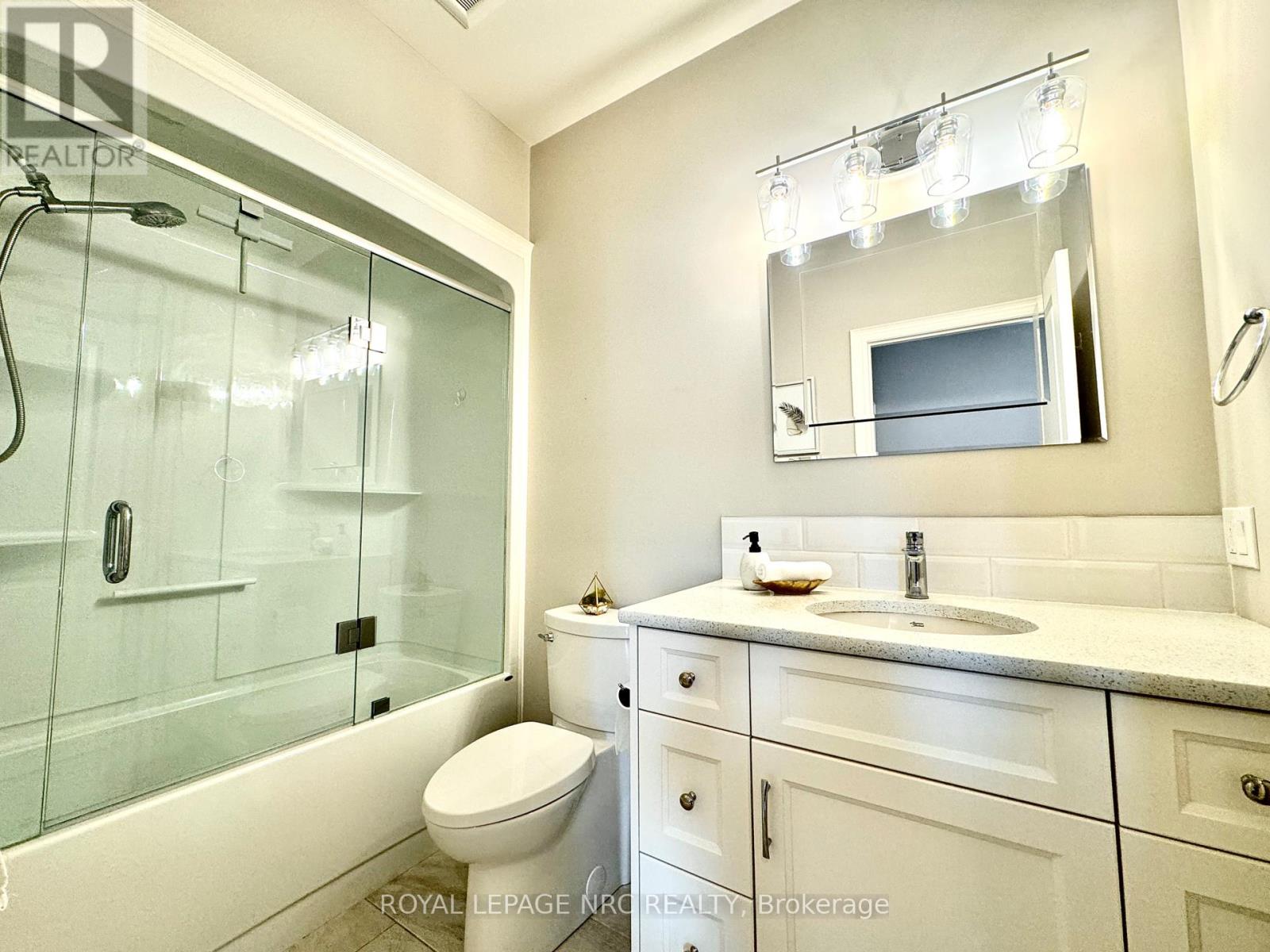 110 North Valley Drive, Welland (N. Welland), Ontario  L3C 7B6 - Photo 27 - X12398762