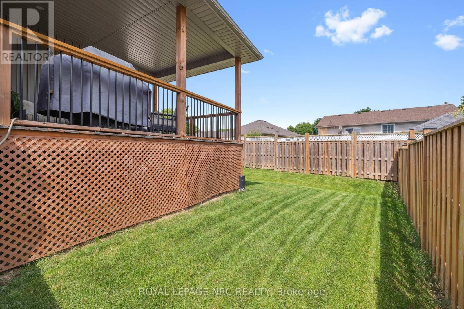 110 North Valley Drive, Welland (N. Welland), Ontario  L3C 7B6 - Photo 38 - X12398762