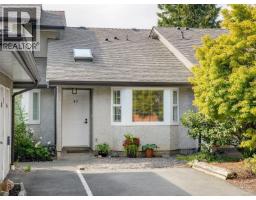 45 2070 Amelia Ave Twin Oaks Village, Sidney, Ca