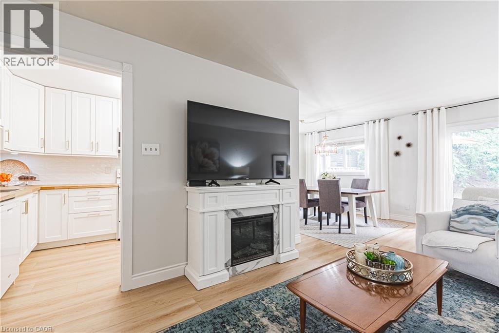 1419 Ester Drive, Burlington, Ontario  L7P 1L5 - Photo 7 - 40769111