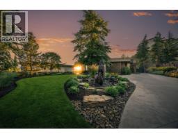 742 Highpointe Place Glenmore, Kelowna, Ca