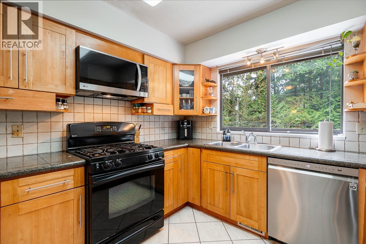 1184 Riverside Drive, North Vancouver, British Columbia  V7H 1V5 - Photo 14 - R3046987