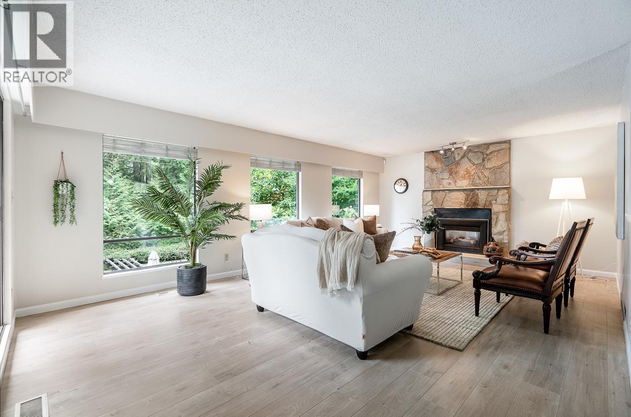 1184 Riverside Drive, North Vancouver, British Columbia  V7H 1V5 - Photo 9 - R3046987