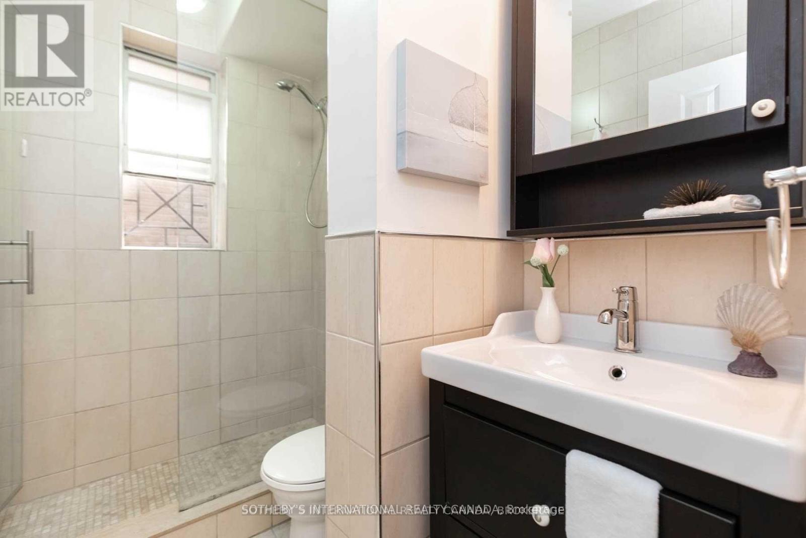 108 - 35 Raglan Avenue, Toronto, Ontario  M6C 2K7 - Photo 18 - C12398742