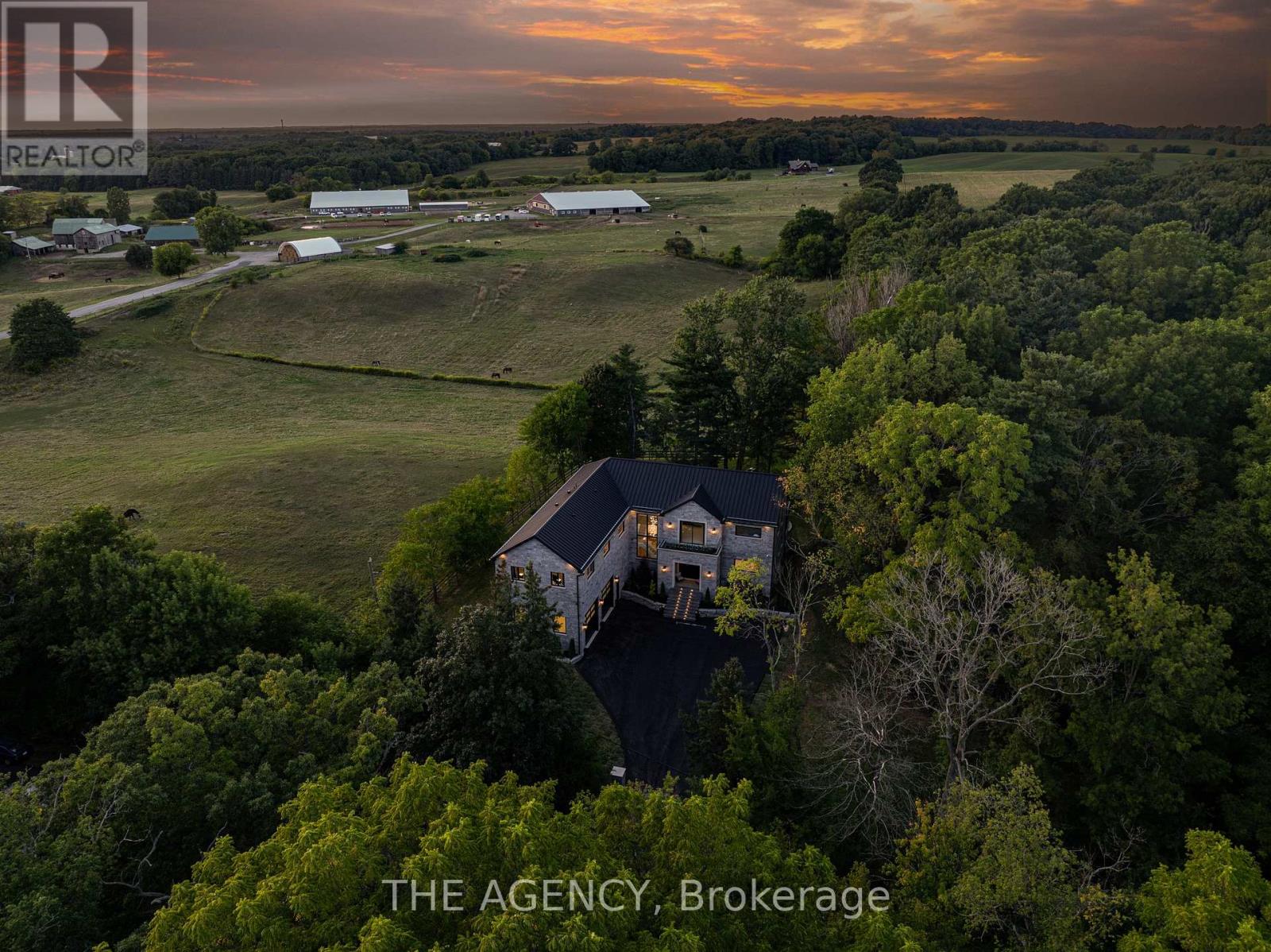 1067 Jerseyville Road W, Hamilton (Ancaster), Ontario  L0R 1R0 - Photo 3 - X12396670