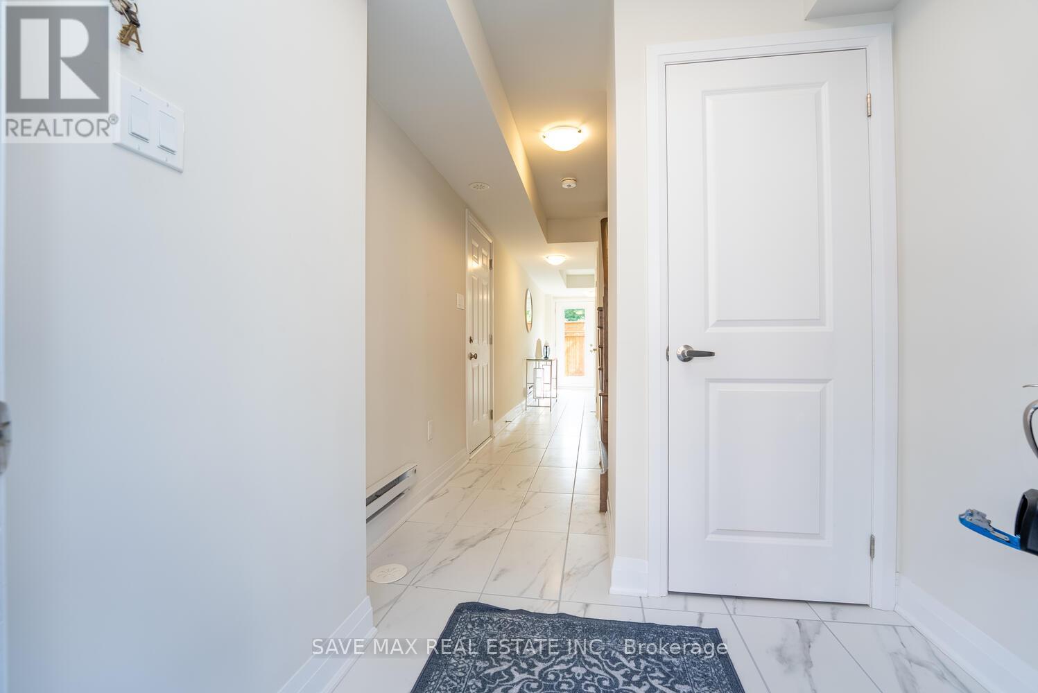 13 Kennisis Way, Vaughan (Maple), Ontario  L6A 3Y5 - Photo 7 - N12398734