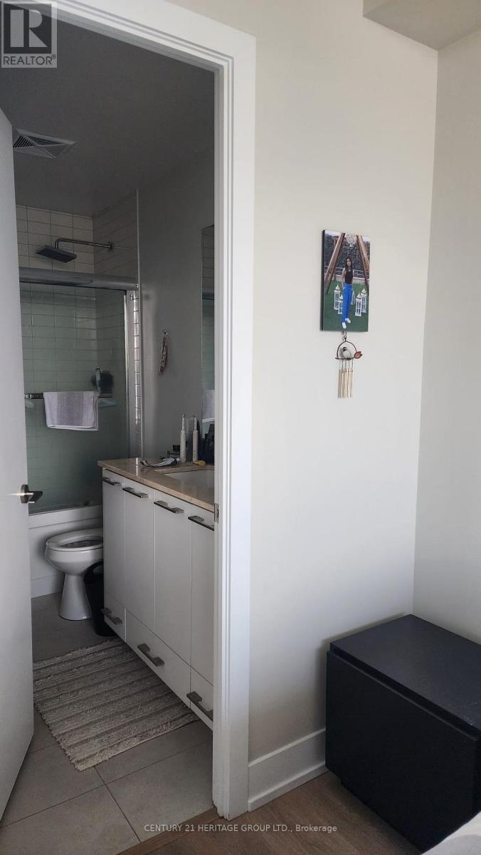 1604 - 9471 Yonge Street, Richmond Hill, Ontario  L4C 1V4 - Photo 10 - N12398747