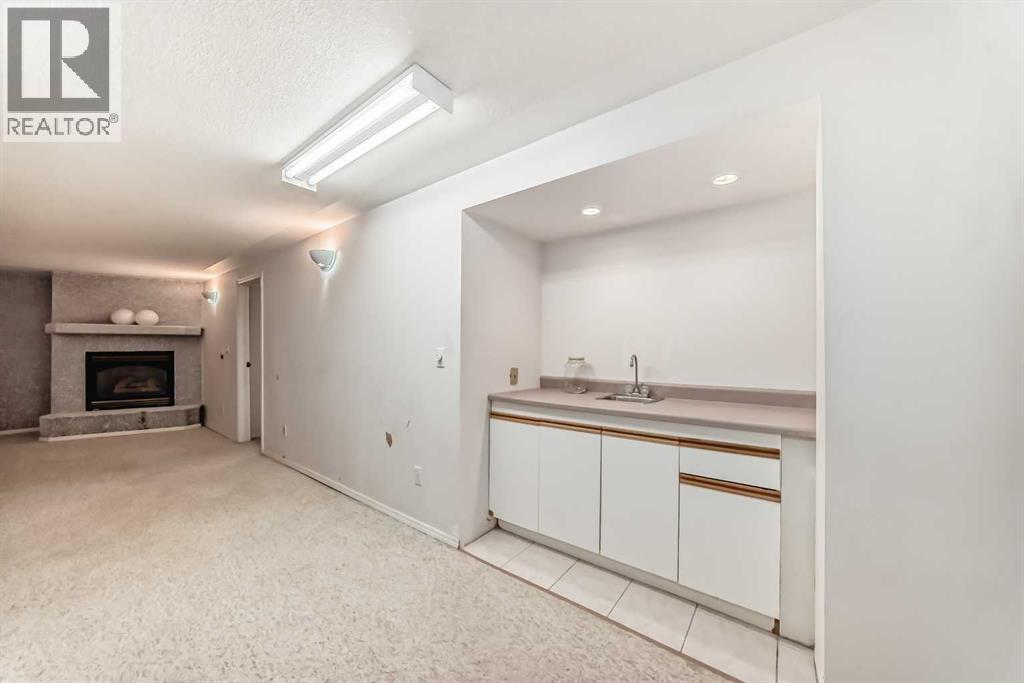 352 Malvern Close Ne, Calgary, Alberta  T2A 4W7 - Photo 37 - A2256394