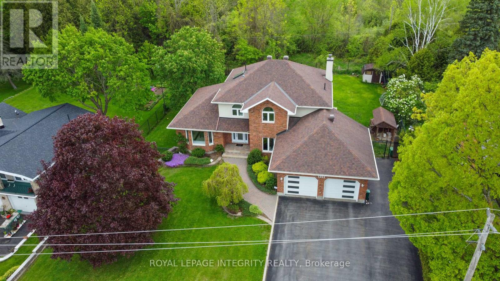 Property at 1893 RIDEAU ROAD image 2