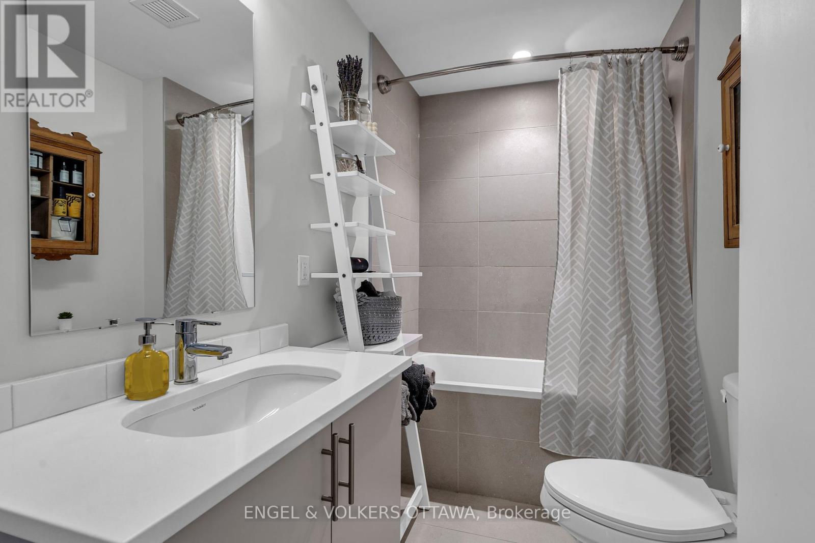 210 - 1000 Wellington Street W, Ottawa, Ontario  K1Y 2X9 - Photo 13 - X12398795
