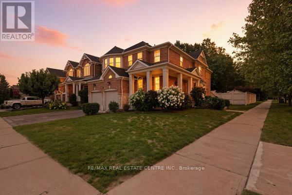 122 Wood Rim Drive, Richmond Hill, Ontario  L4E 4N8 - Photo 2 - N12396795