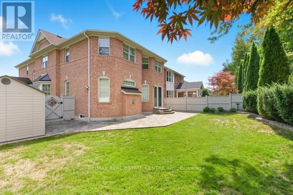 122 Wood Rim Drive, Richmond Hill, Ontario  L4E 4N8 - Photo 47 - N12396795