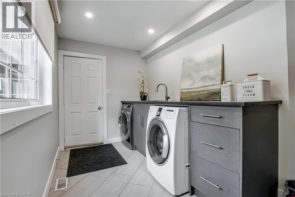 1907 Dumfries Road, Cambridge, Ontario  N1R 5S5 - Photo 19 - 40766470