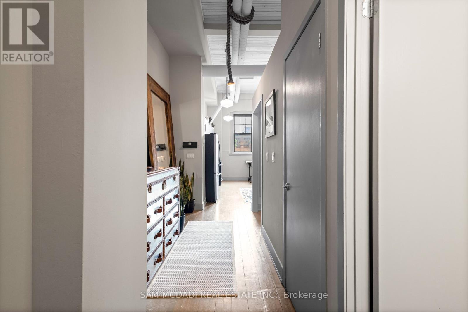 204 - 183 Dovercourt Road, Toronto, Ontario  M6J 3C1 - Photo 2 - C12398779