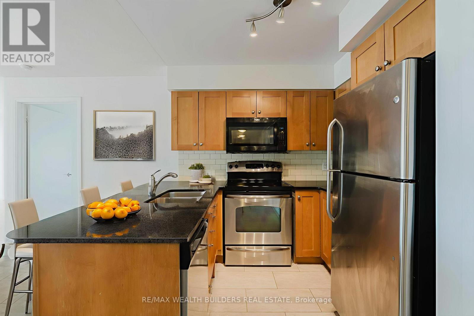 2702 - 2181 Yonge Street, Toronto, Ontario  M4S 3H7 - Photo 5 - C12398783