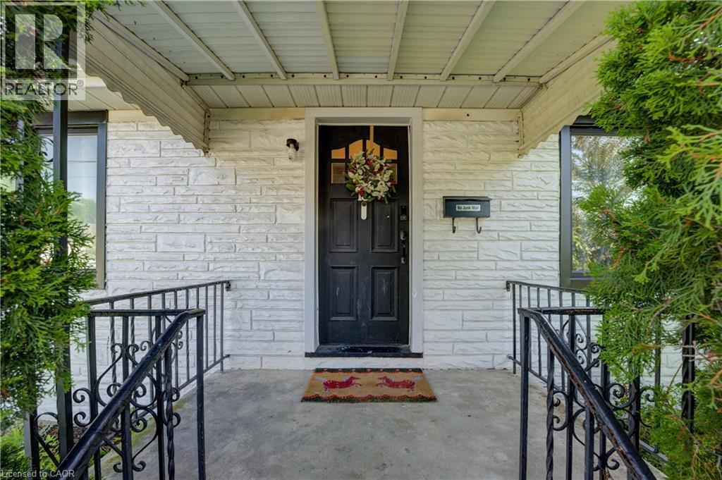 Property at 15 WEST 1ST Street image 4
