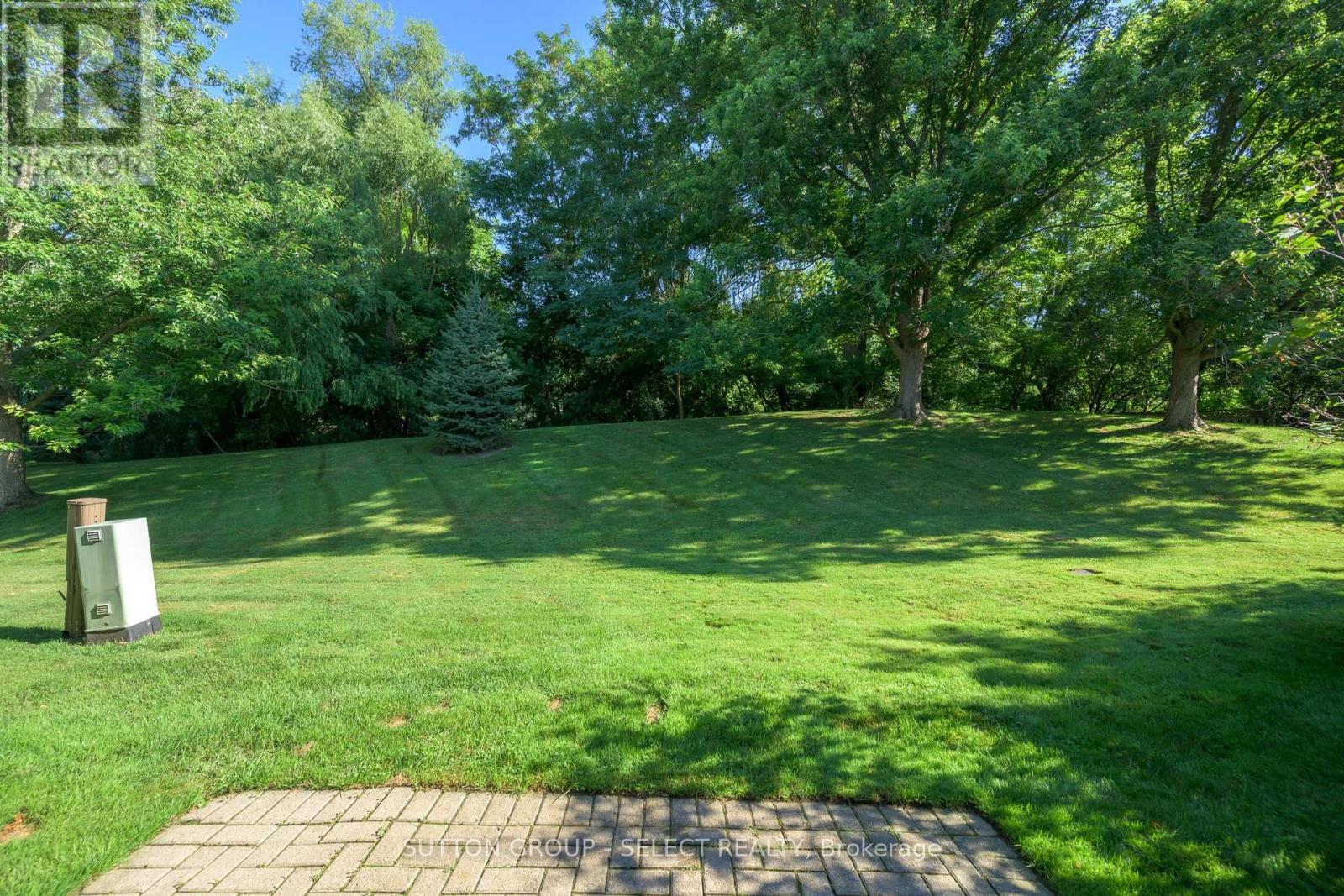 9 - 445 Riverside Drive, London North, Ontario  N6H 2R8 - Photo 2 - X12361524