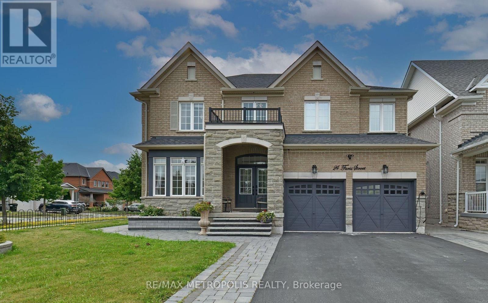 UPPER - 24 FARIS STREET, Bradford West Gwillimbury, Ontario