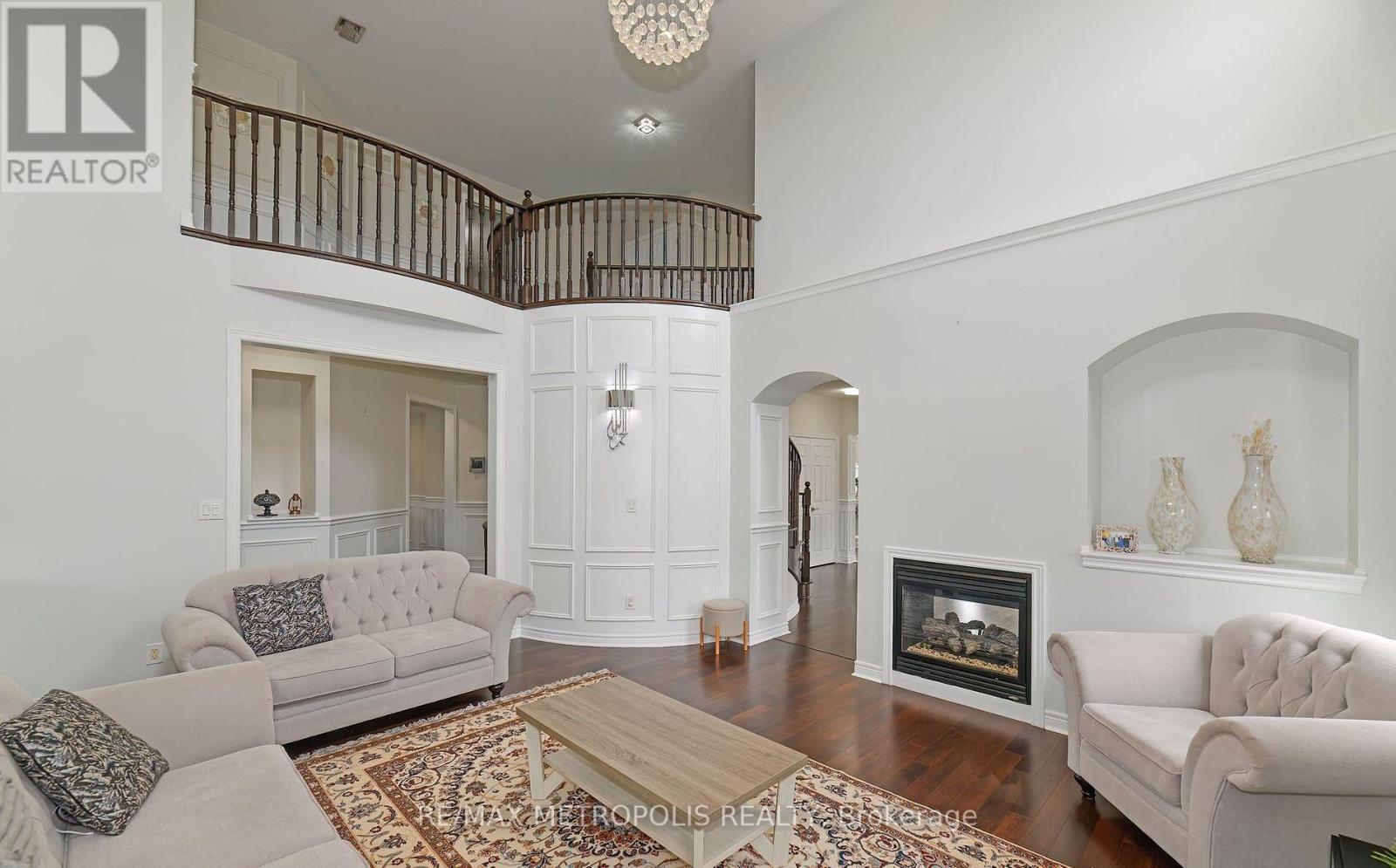 Upper - 24 Faris Street, Bradford West Gwillimbury, Ontario  L3Z 0C6 - Photo 15 - N12398775