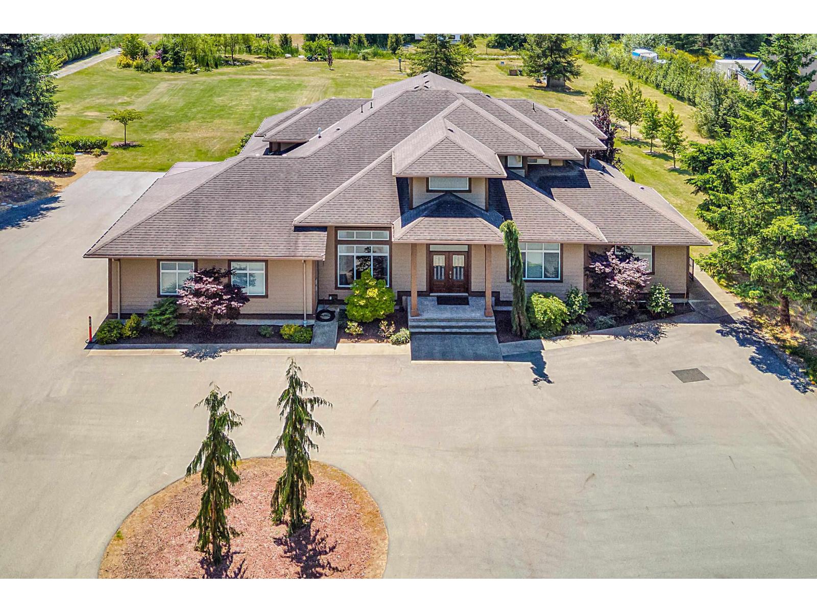 Property at 26972 60 AVENUE image 2