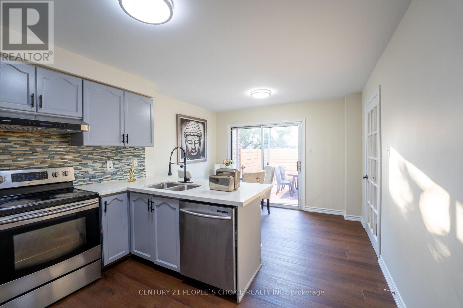 6 Poppy Bloom Avenue, Brampton, Ontario  L6R 1S5 - Photo 15 - W12398794