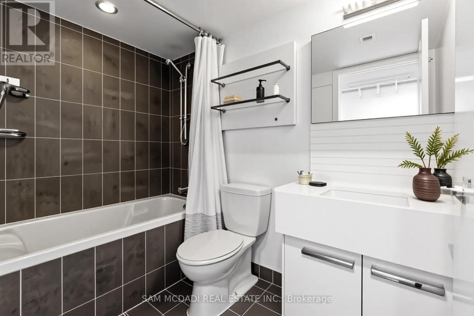 123 - 55 Stewart Street, Toronto, Ontario  M5V 2V1 - Photo 48 - C12389699