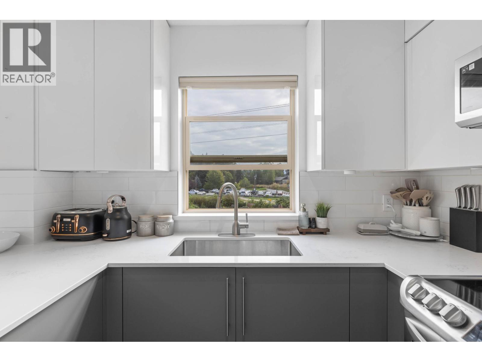 33 7410 Flint Street, Pemberton, British Columbia  V0N 2L1 - Photo 6 - R3047011