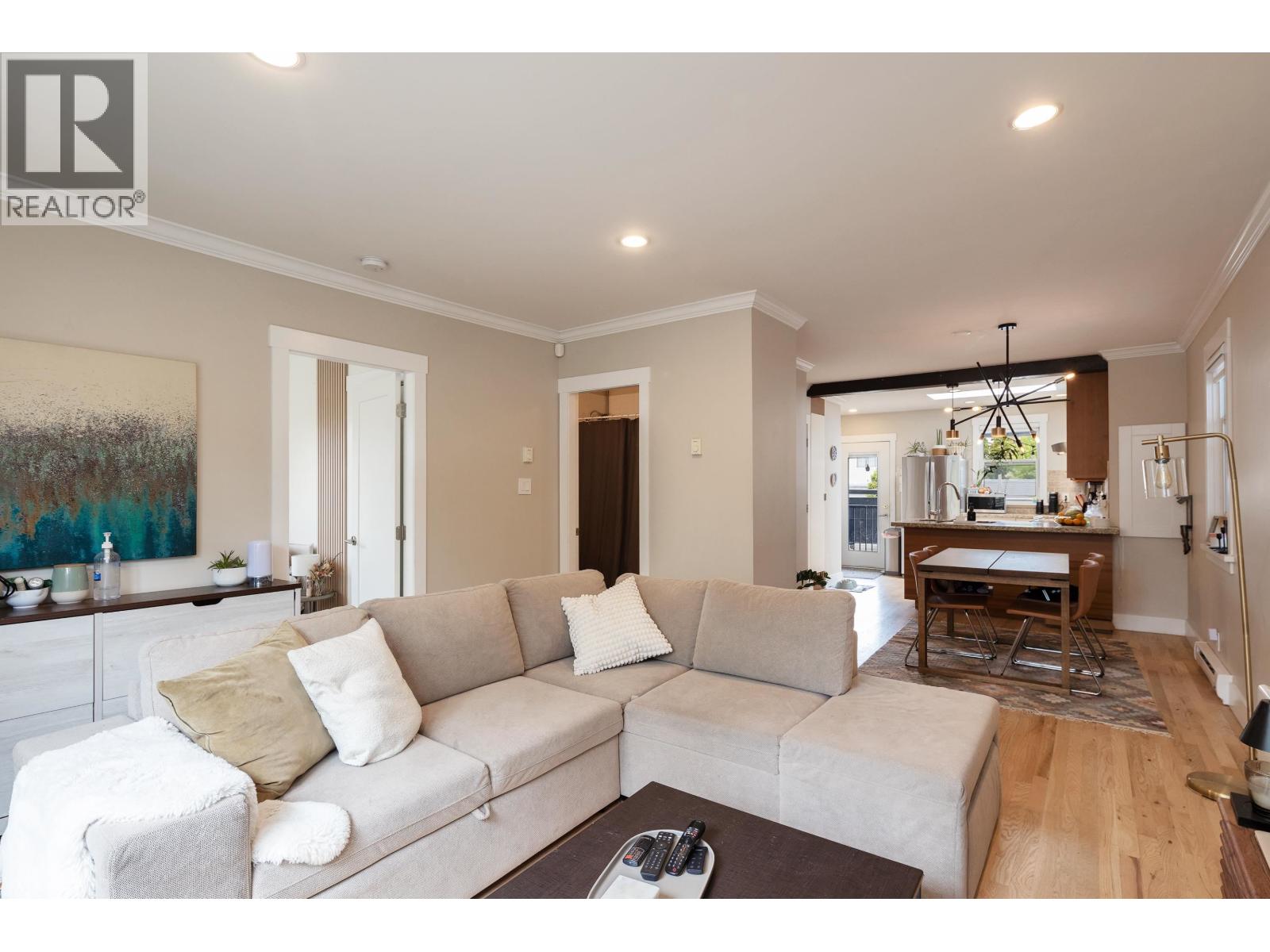 1617 E 36TH AVENUE, Vancouver, British Columbia