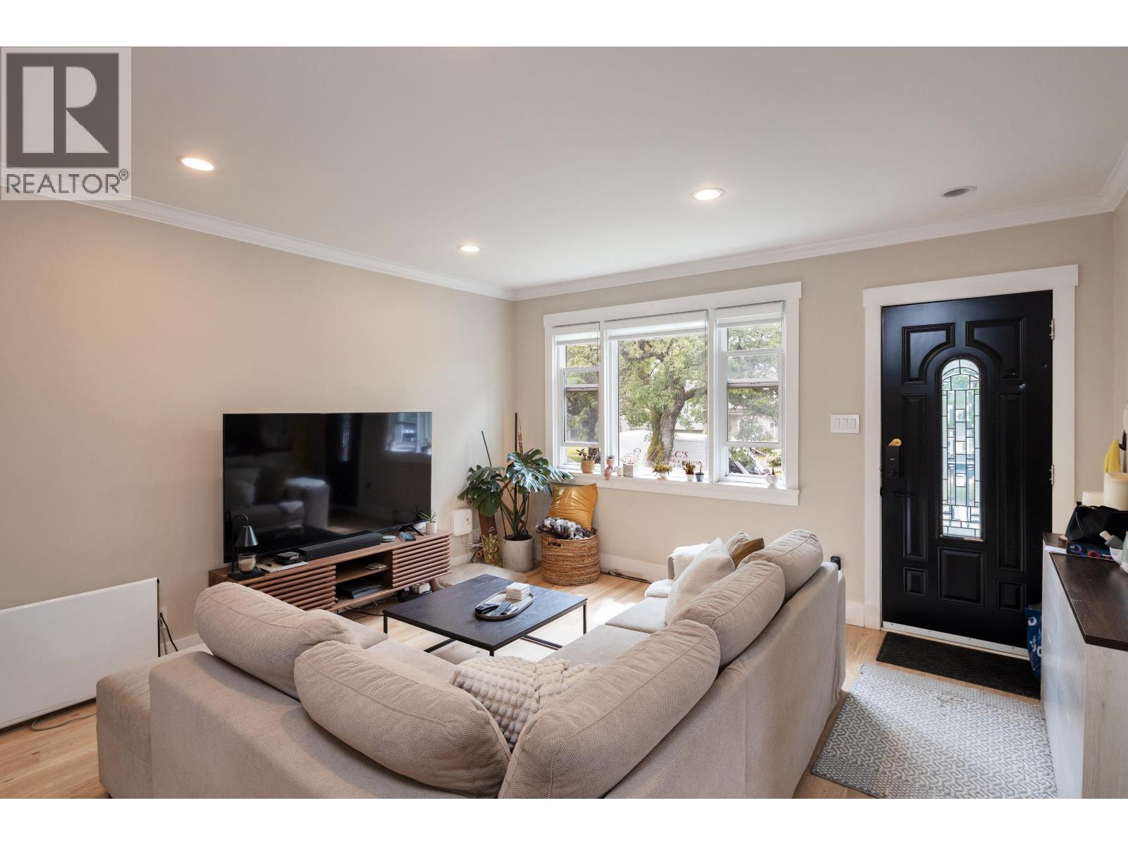 1617 E 36th Avenue, Vancouver, British Columbia  V5P 1C3 - Photo 3 - R3047015