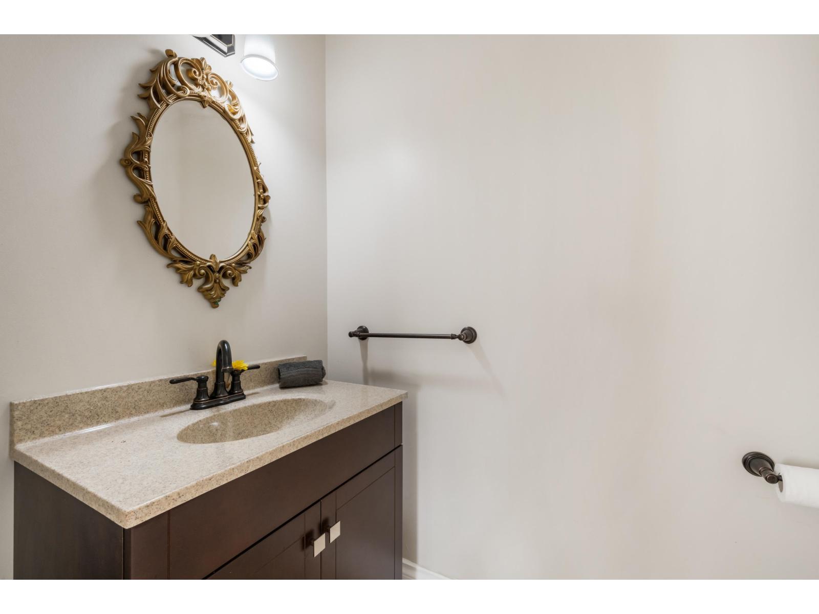 35280 Ewert Avenue, Mission, British Columbia  V2V 0G3 - Photo 14 - R3047035