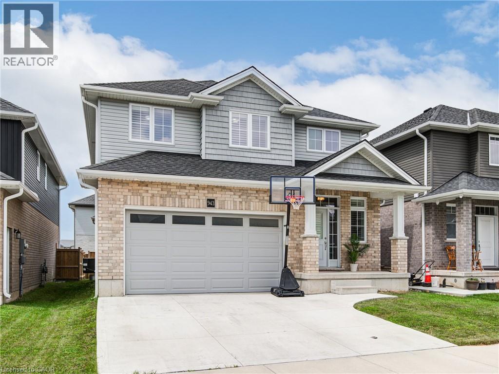 943 Downing Drive, Woodstock, Ontario  N4T 0E1 - Photo 2 - 40769085