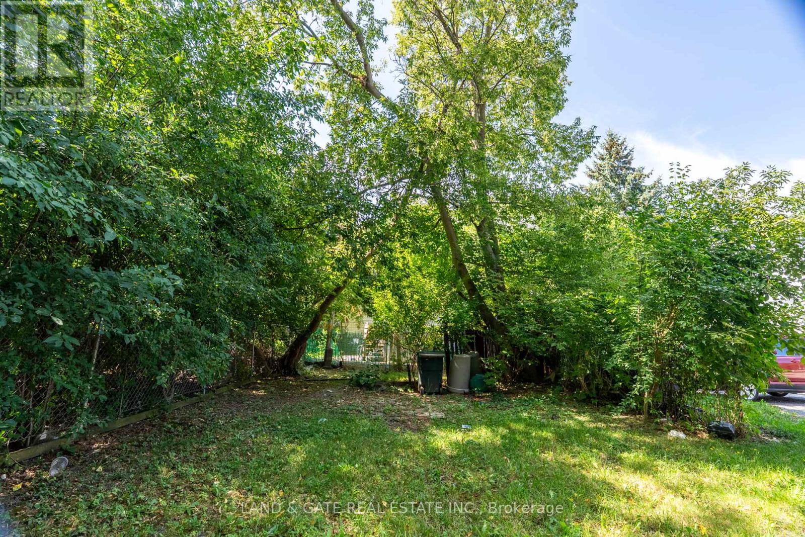 394 Centre Street S, Oshawa, Ontario  L1H 4B9 - Photo 15 - E12398835