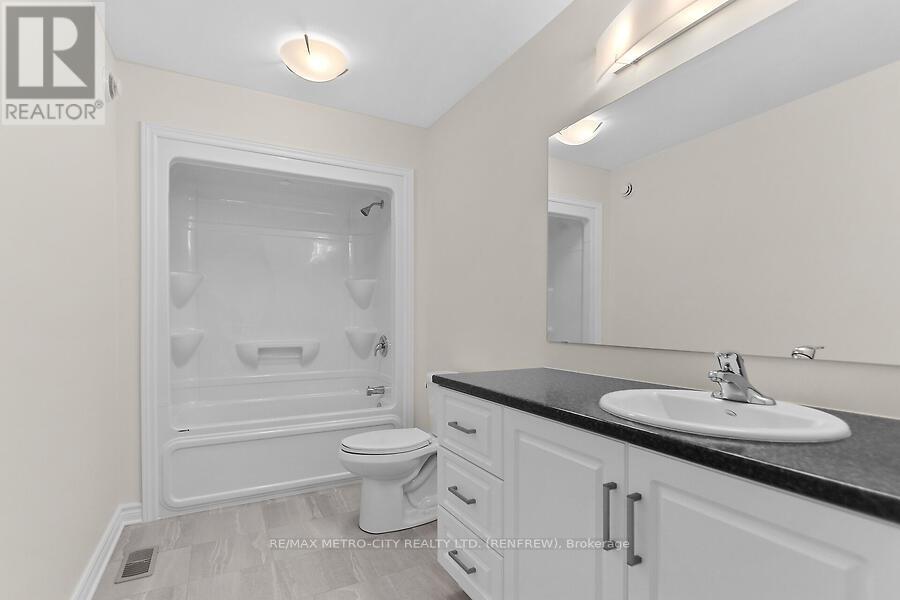 129 Seabert Drive, Arnprior, Ontario  K7S 0K1 - Photo 26 - X12398534