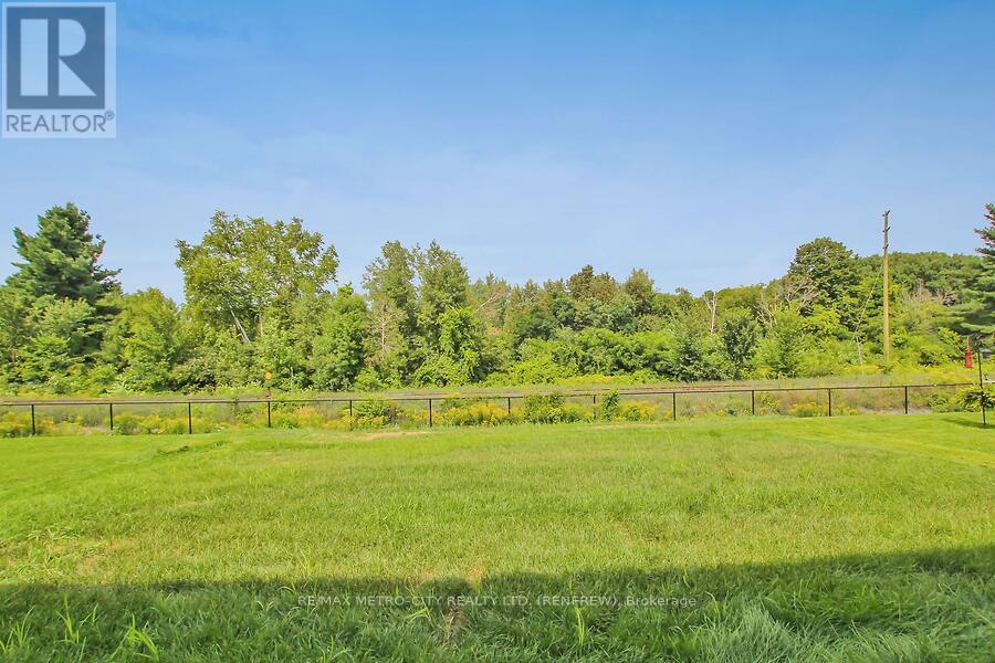 129 Seabert Drive, Arnprior, Ontario  K7S 0K1 - Photo 31 - X12398534
