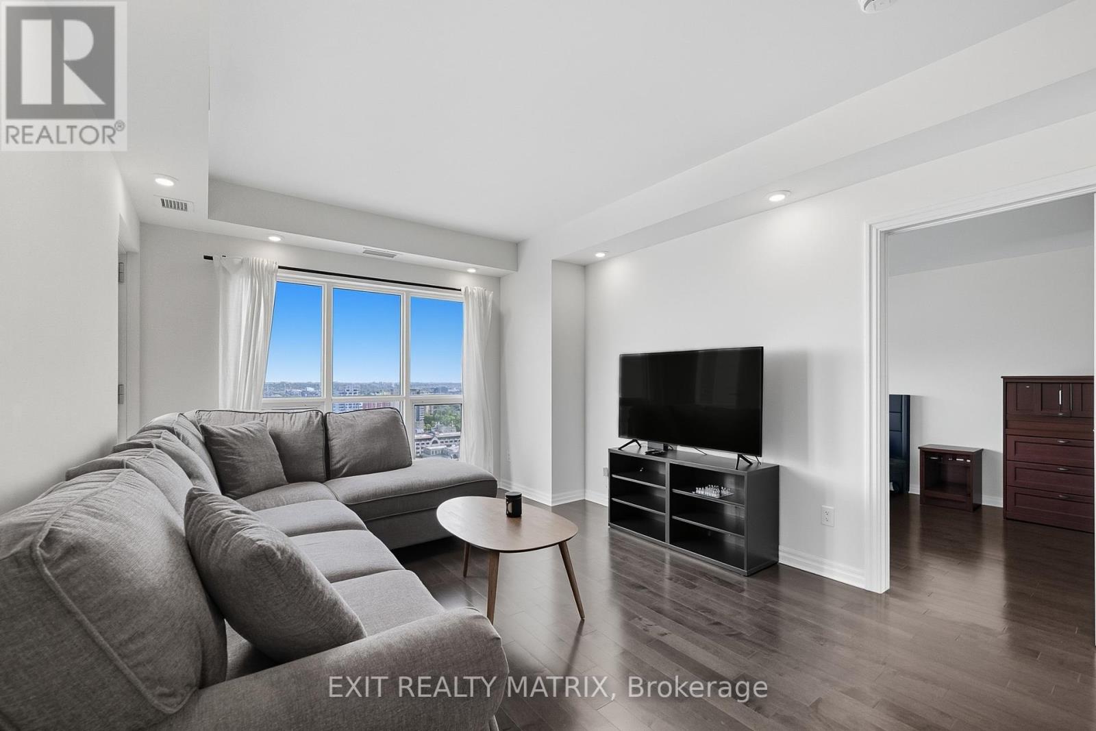 2803 - 195 Besserer Street, Ottawa, Ontario  K1N 0B6 - Photo 11 - X12398857