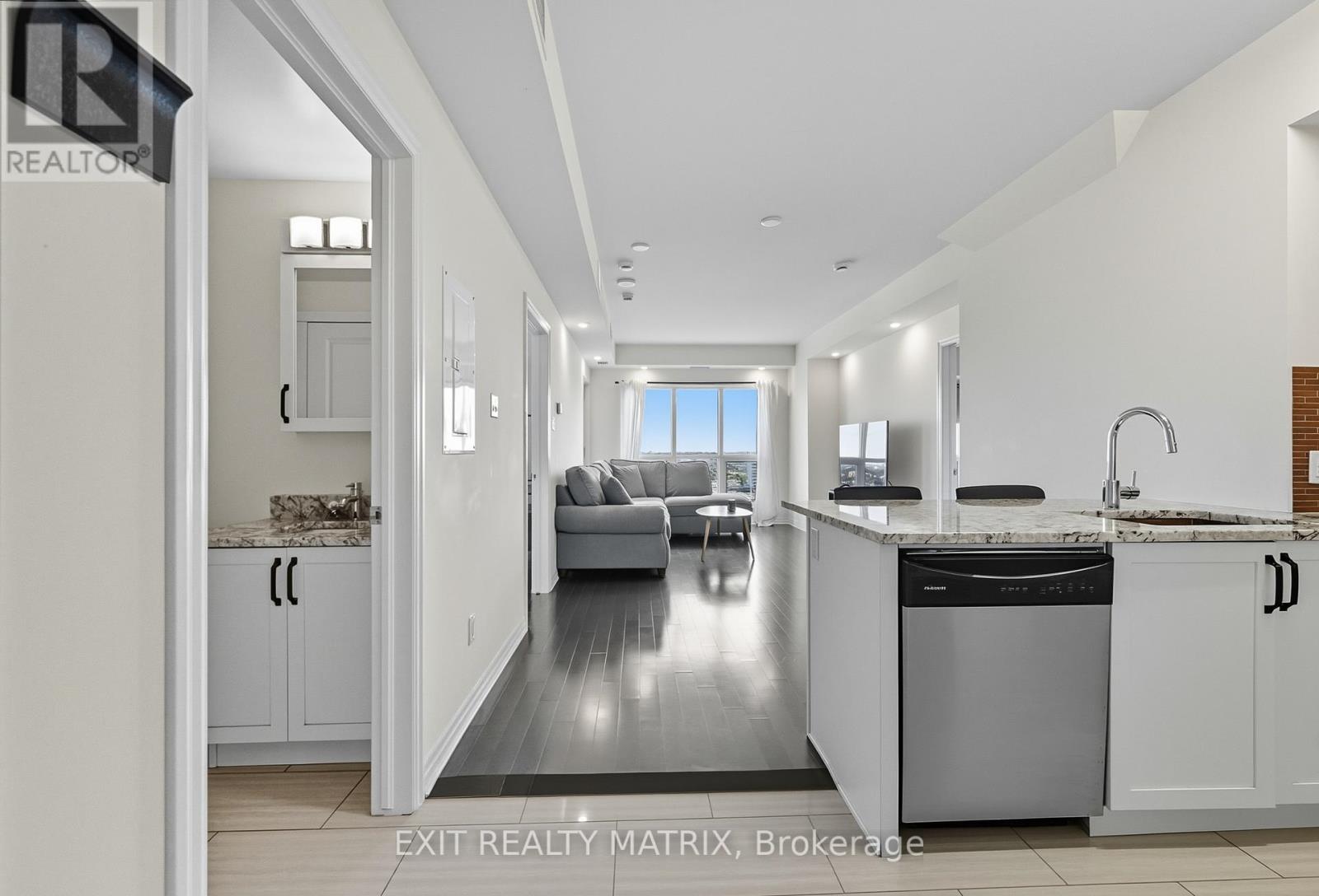 2803 - 195 Besserer Street, Ottawa, Ontario  K1N 0B6 - Photo 5 - X12398857