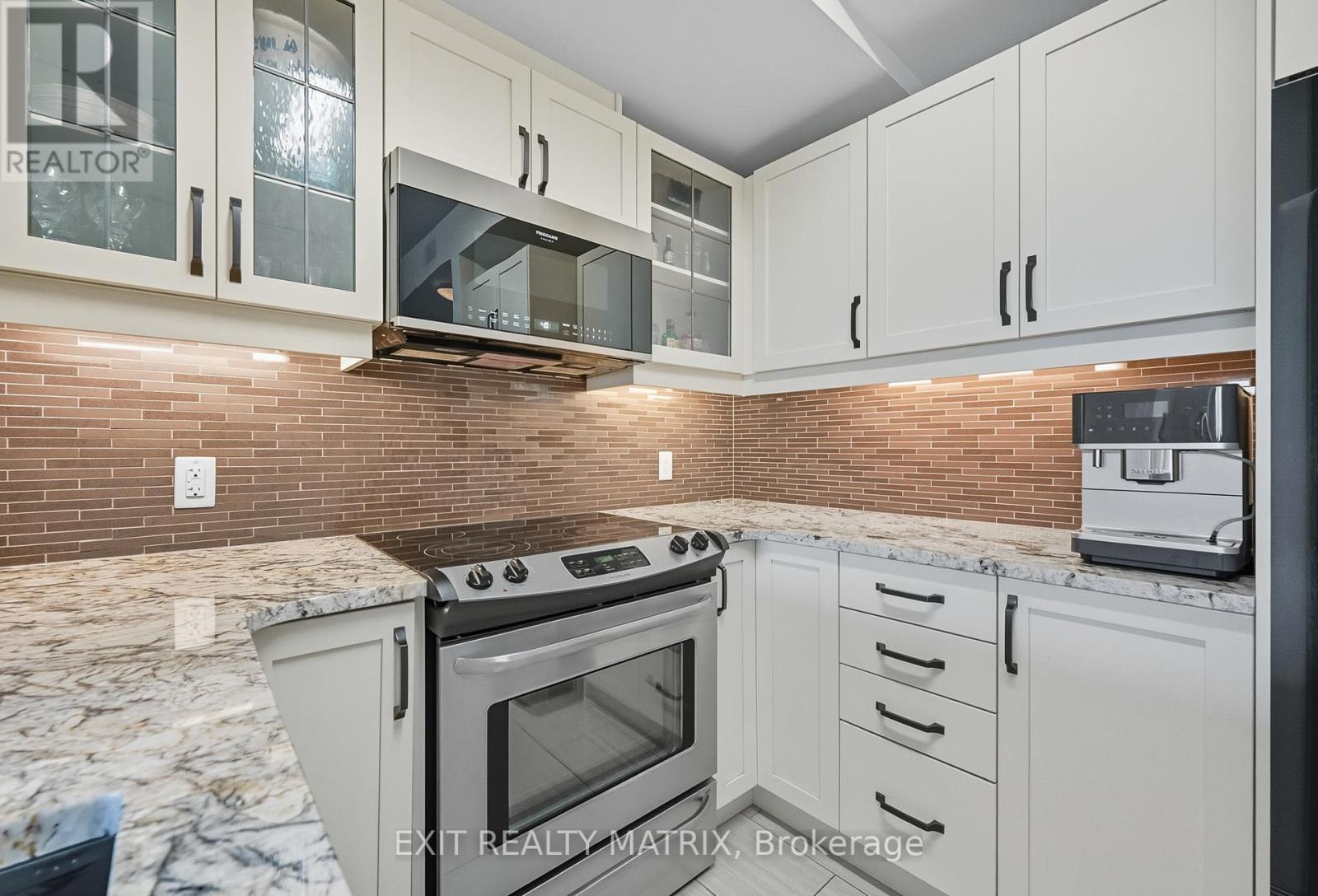 2803 - 195 Besserer Street, Ottawa, Ontario  K1N 0B6 - Photo 9 - X12398857